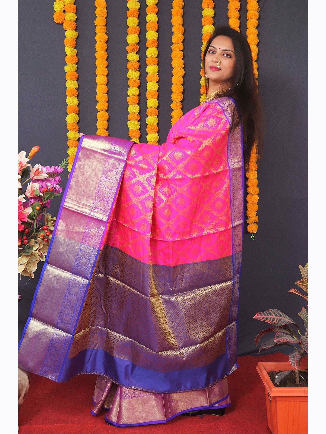 

Anaita Woven Design Zari Pure Silk Banarasi Saree, Pink