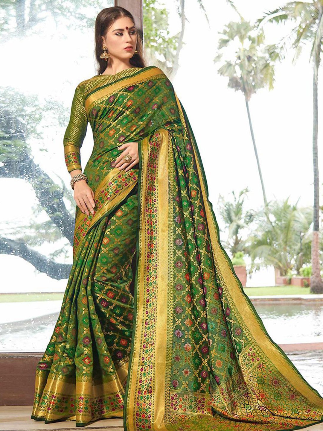 

Satrani Ethnic Motif Woven Design Silk Cotton Saree, Green