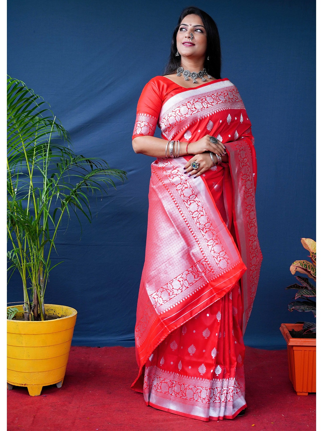

Anaita Woven Design Zari Pure Silk Banarasi Saree, Red