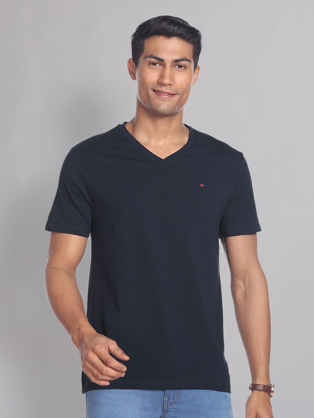 

AD By Arvind Men V-Neck Slim Fit T-shirt, Blue