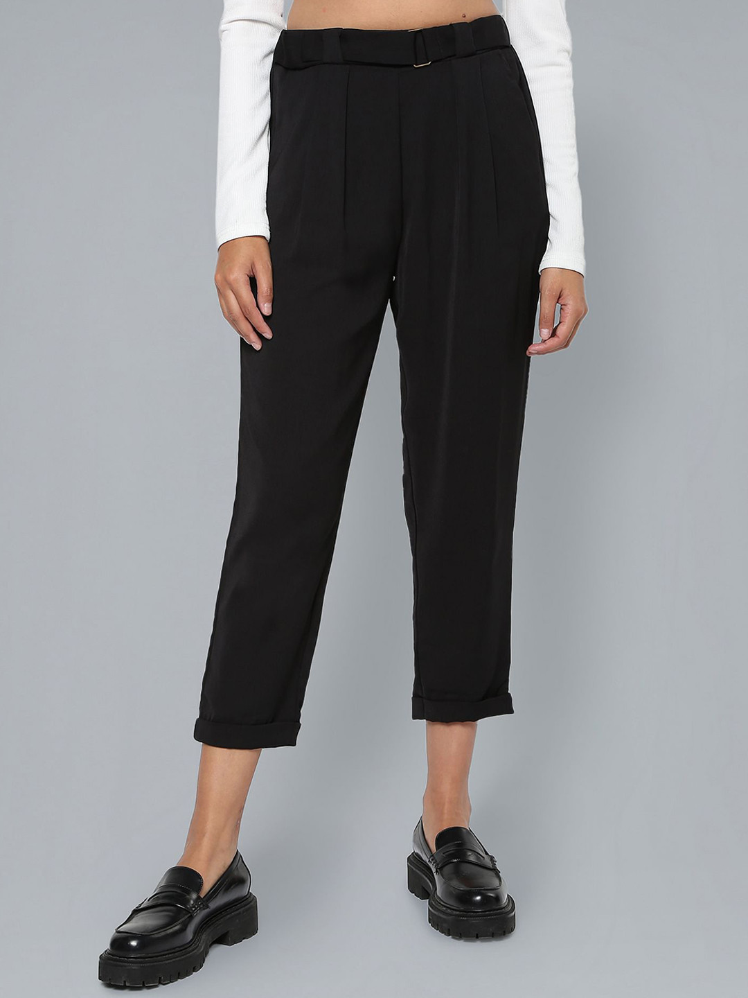 

Flying Machine Women Pleated Mid Rise Cropped Trousers, Black