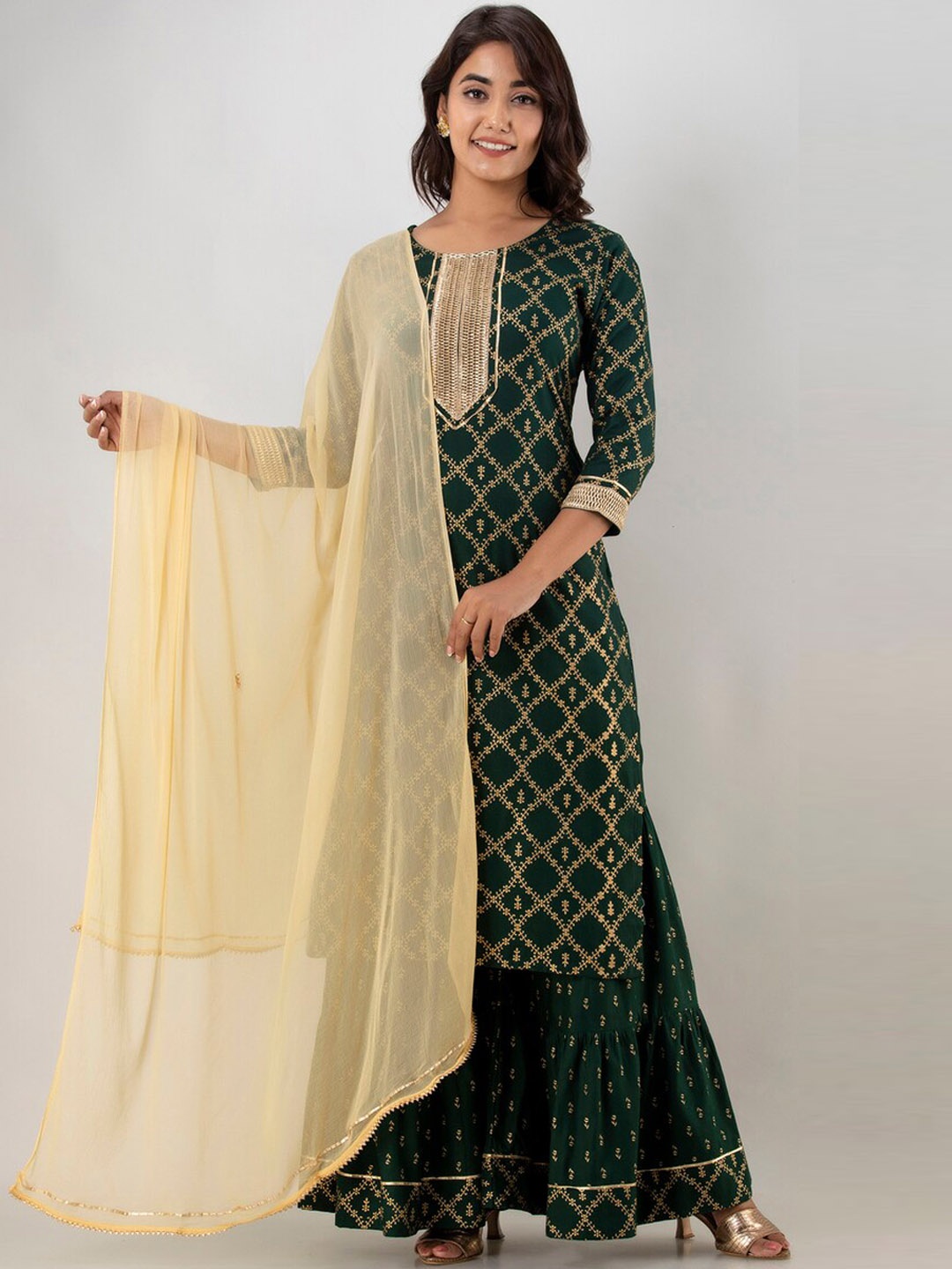 

Kurtipedia Floral Printed Kurta with Sharara & Dupatta, Green