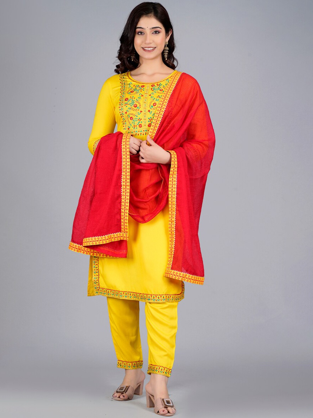 

Kurtipedia Embroidered Kurta with Trousers & Dupatta, Yellow