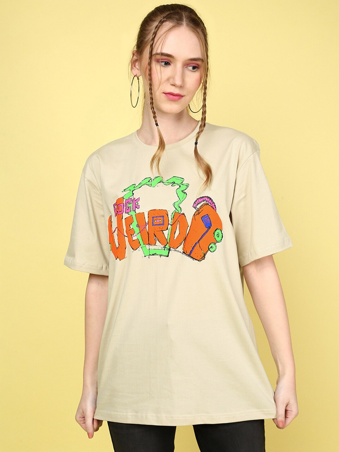 

JUNEBERRY Typography Printed Drop-Shoulder Sleeves Loose Cotton T-shirt, Beige