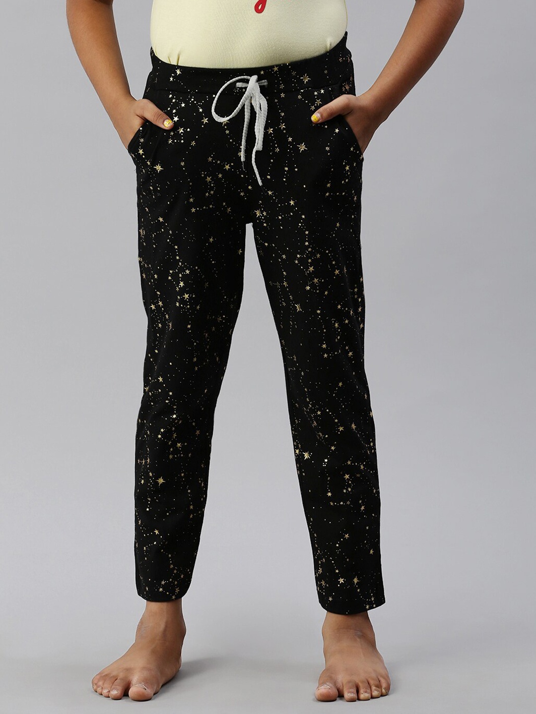 

Kryptic Girls Printed Pure Cotton Mid-Rise Slip-On Lounge Pants, Black