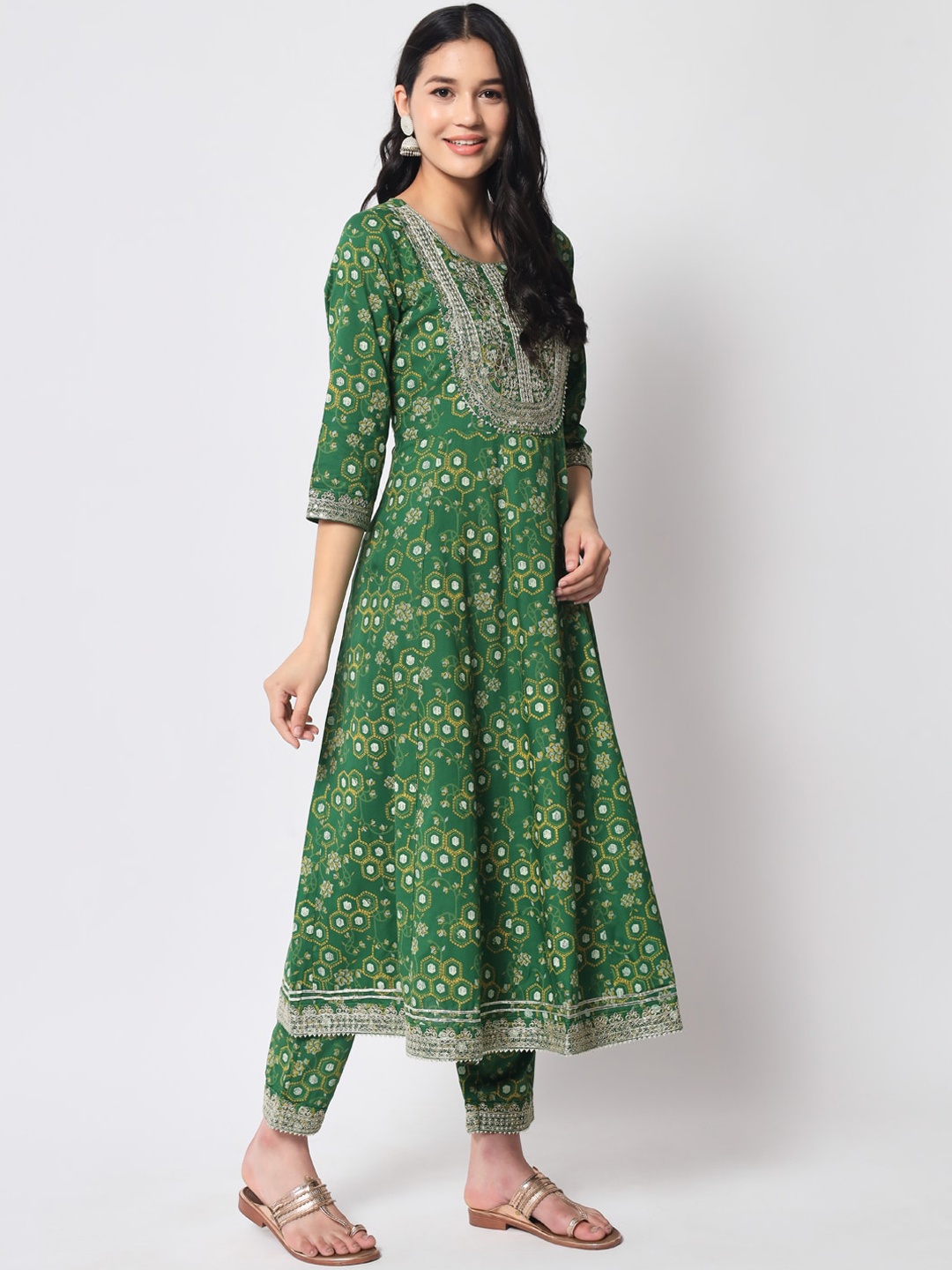 

IkDaiya Printed Thread Work Anarkali Kurta with Trousers & Dupatta, Green