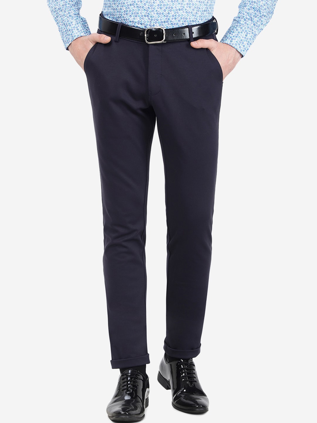 

JB STUDIO Men Slim Fit Mid-Rise Chinos, Navy blue