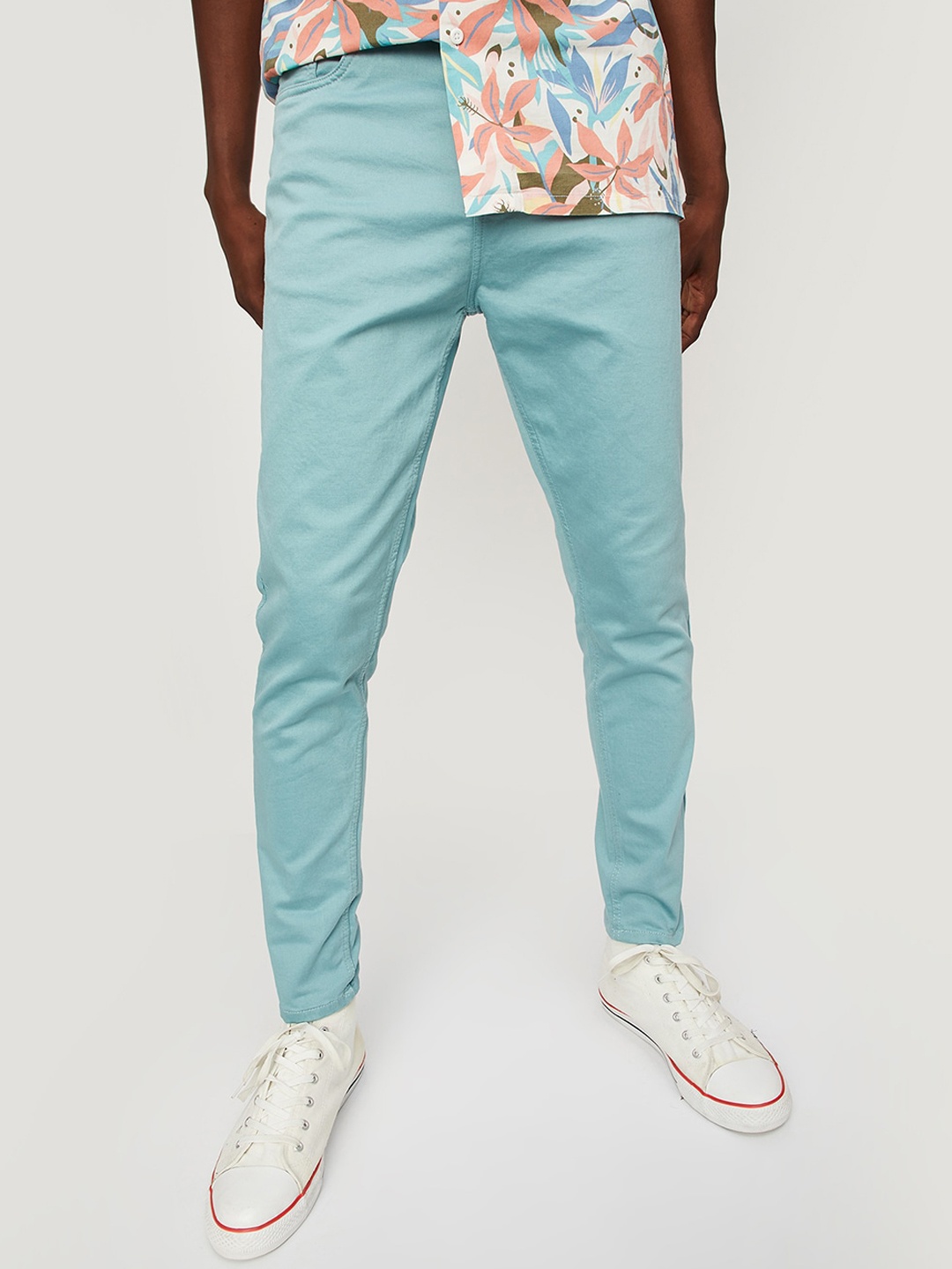 

max Men Mid-Rise Chinos, Blue