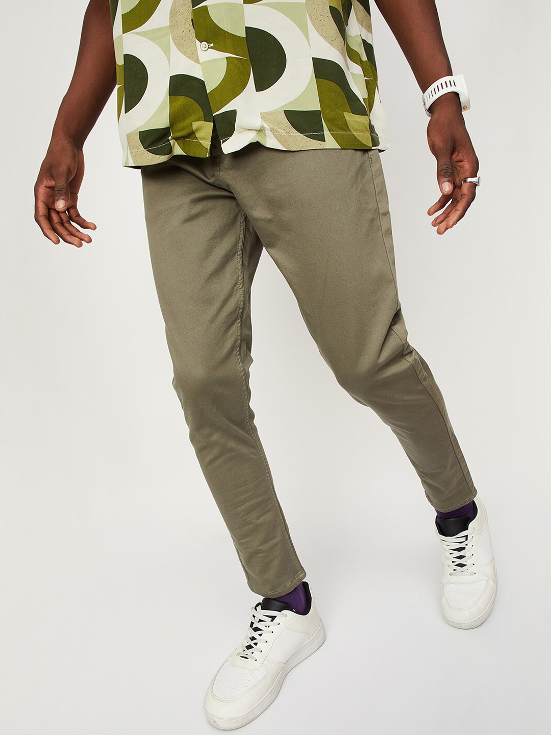 

max Men Mid-Rise Chinos, Green