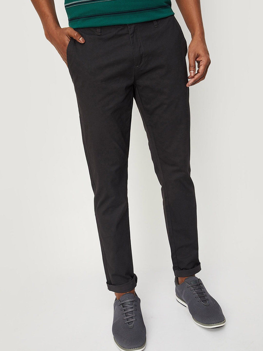 

max Men Mid-Rise Chinos, Grey