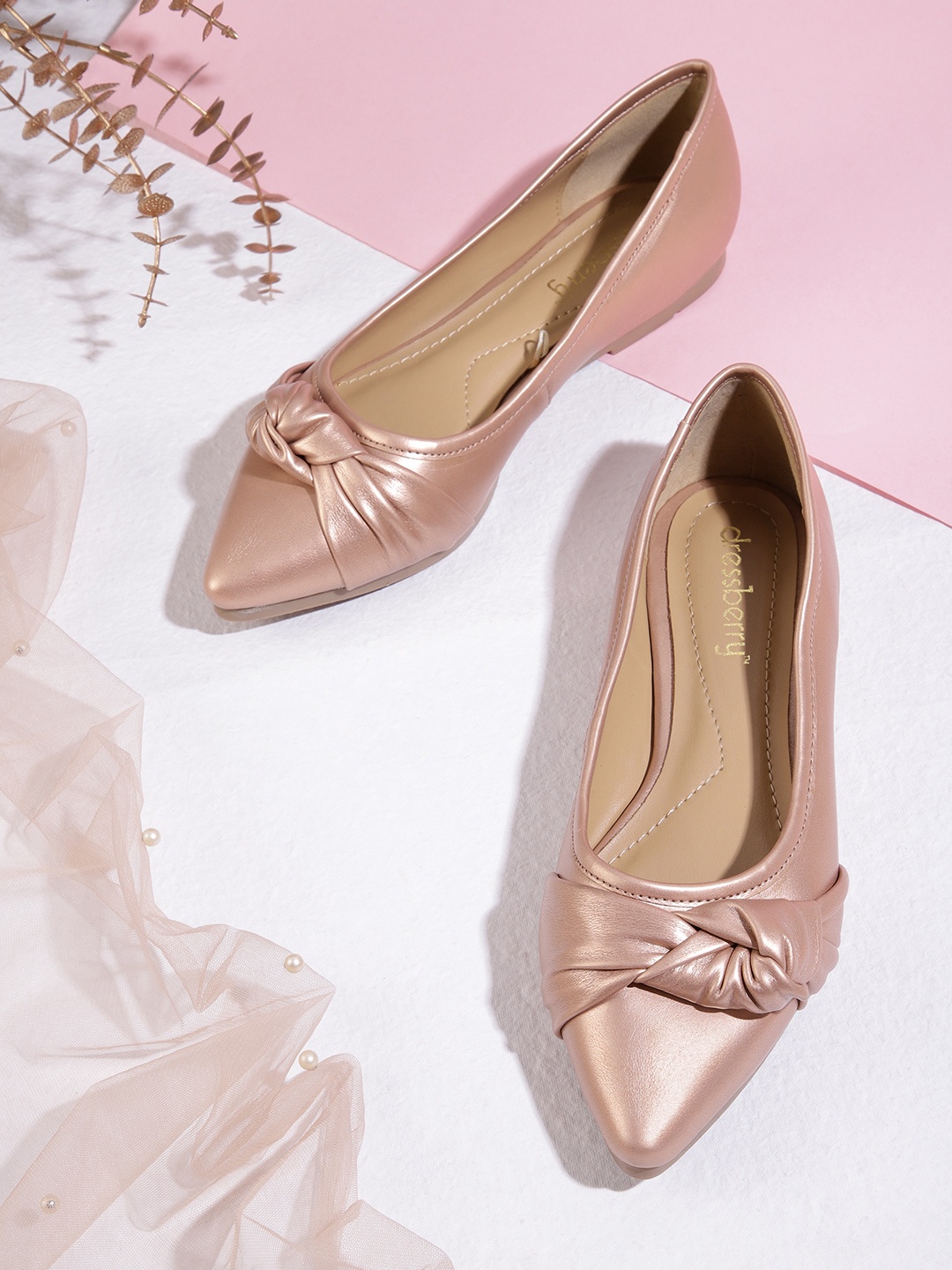 

DressBerry Women Knot Detail Ballerinas, Peach