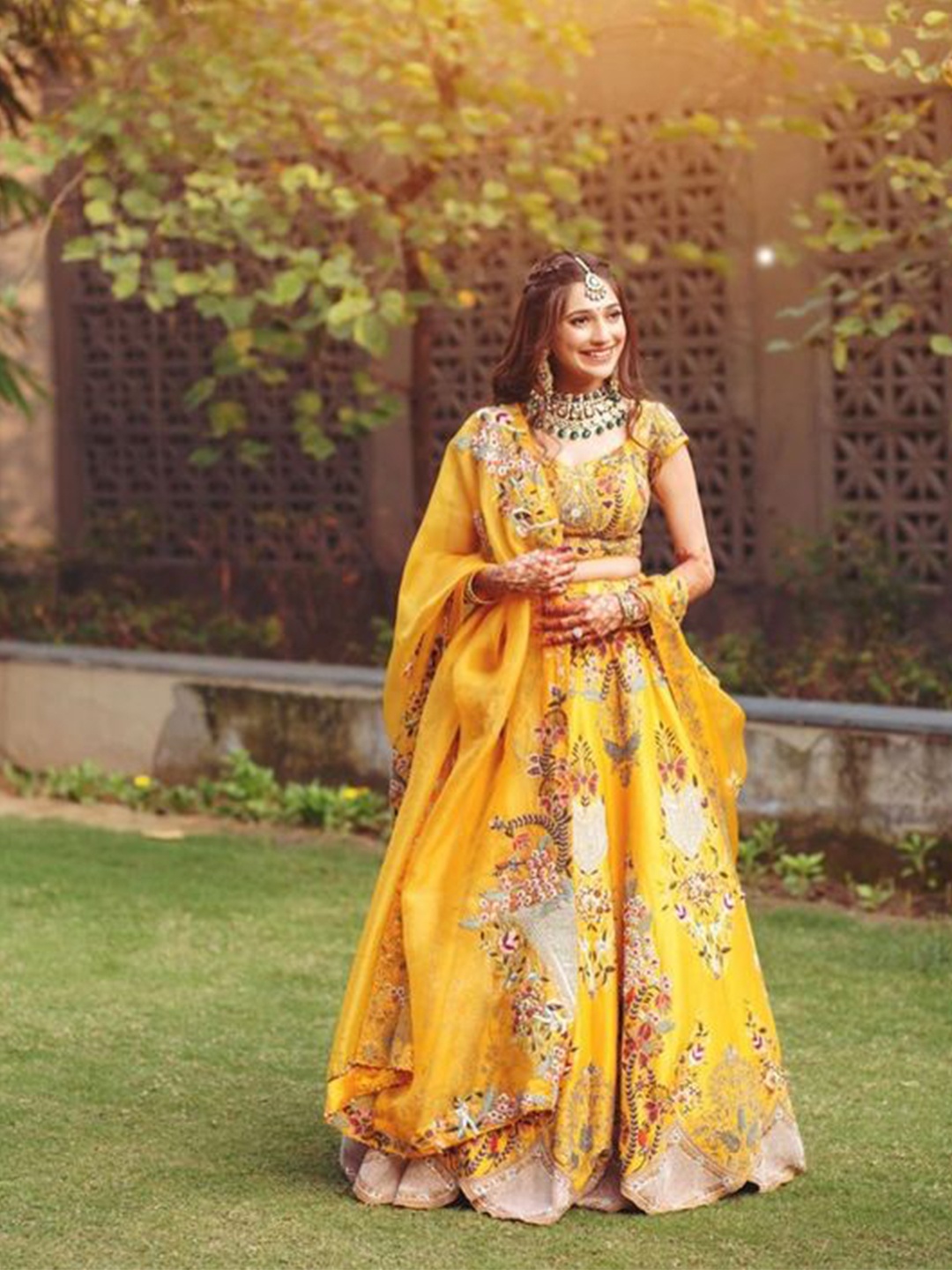 

Zainab chottani Embroidered Semi-Stitched Lehenga & Unstitched Blouse With Dupatta, Yellow