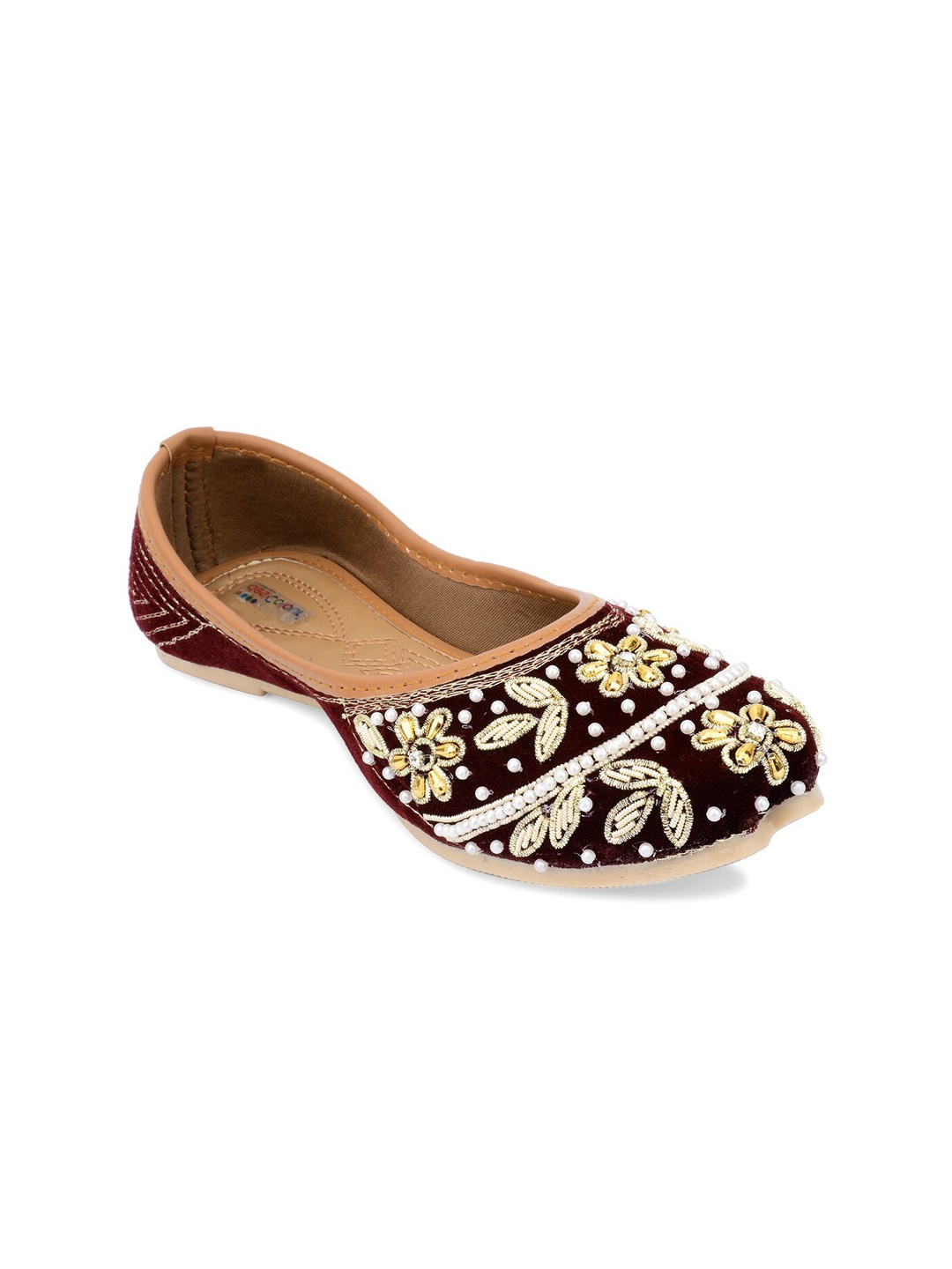 

DESI COLOUR Women Ethnic Velvet Embellished Mojaris, Maroon
