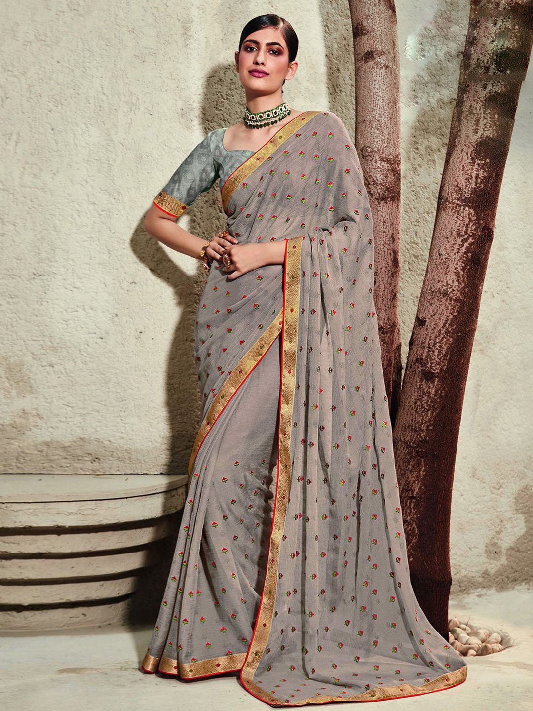 

Satrani Floral Embroidered Saree, Grey