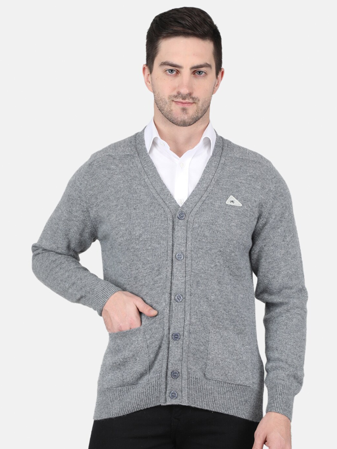 

Monte Carlo Long Sleeves V-Neck Button Down Wool Cardigan Sweater, Grey