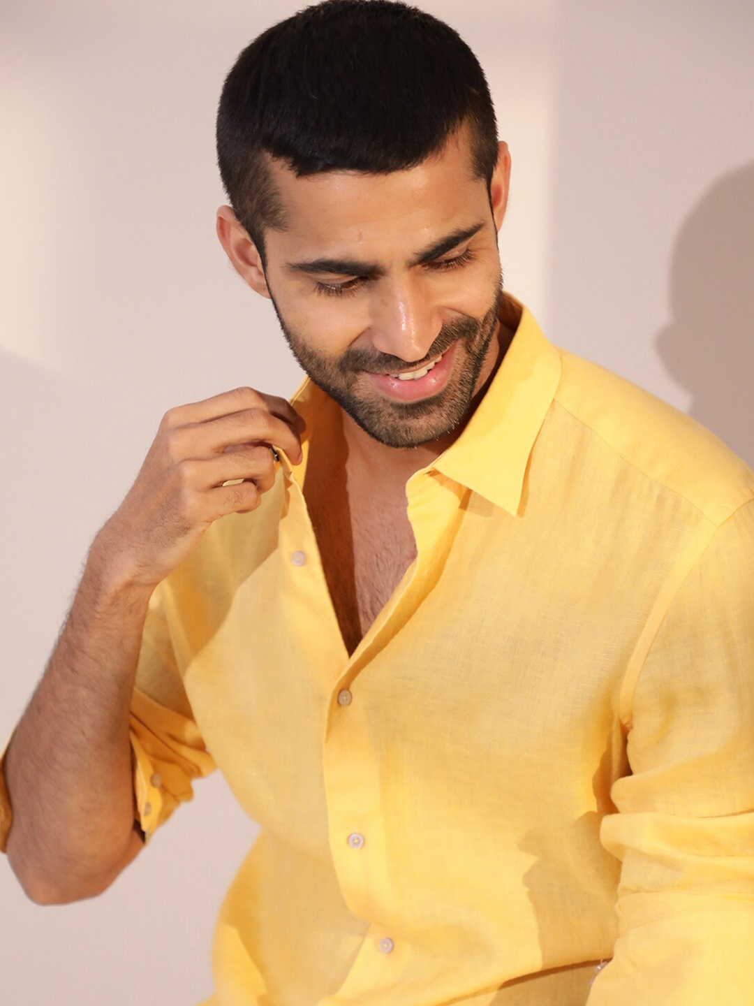 

RARE RABBIT Men Lenin Regular Fit Linen Shirt, Yellow