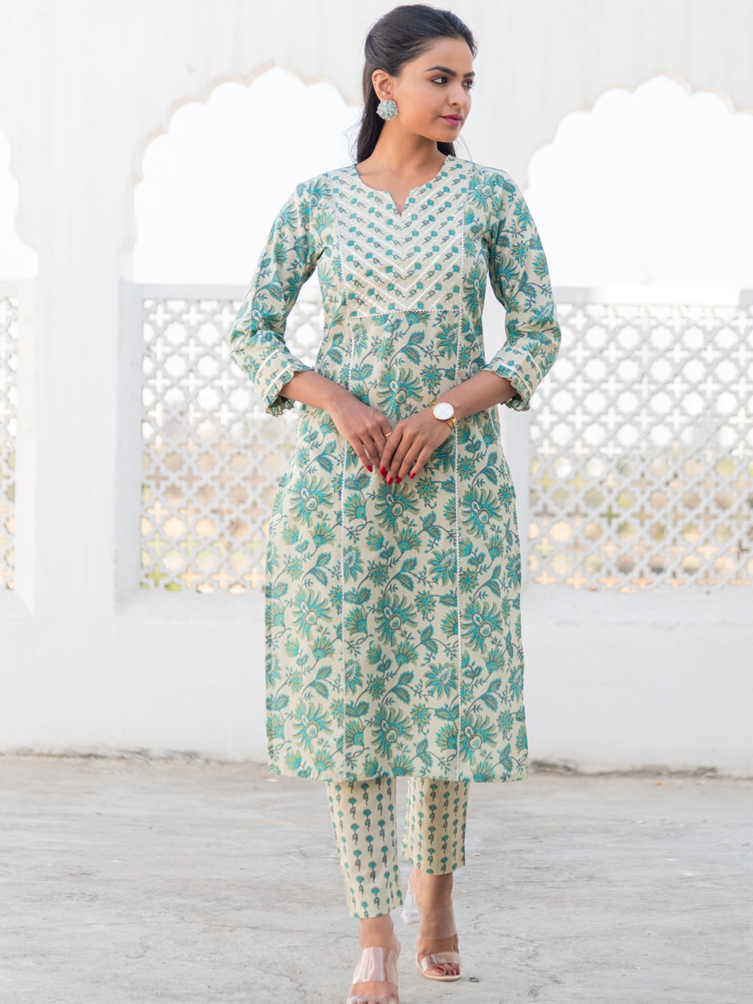

Kohsh Floral Printed Gotta Patti Pure Cotton Kurta with Trousers, Off white