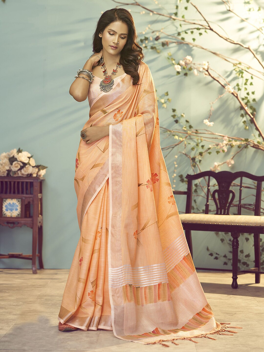 

Satrani Floral Linen Blend Saree, Orange