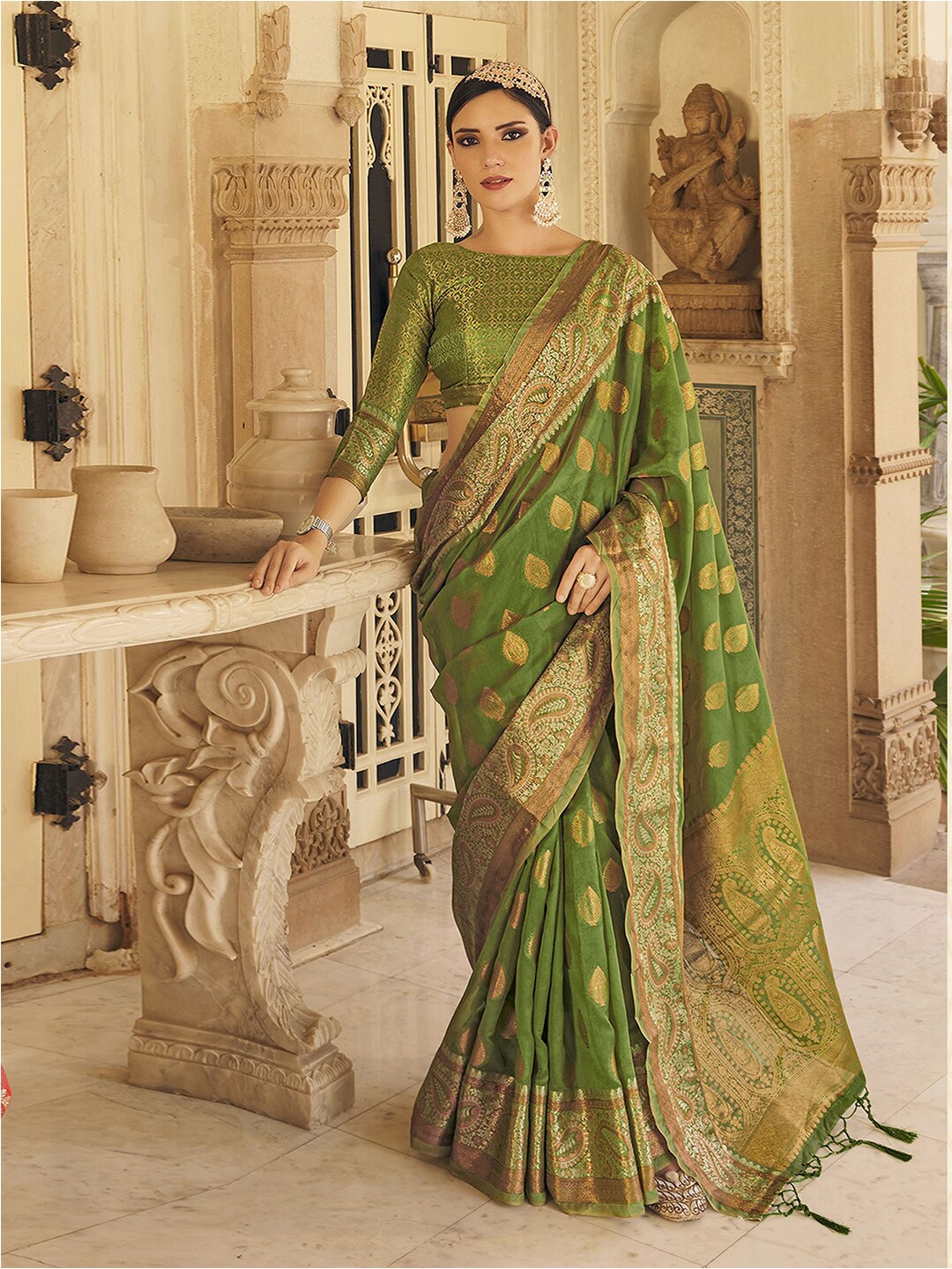 

Satrani Ethnic Motifs Woven Design Zari Banarasi Saree, Green