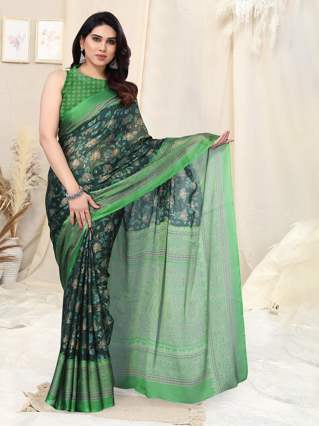 

KALINI Floral Printed Poly Chiffon Saree, Green