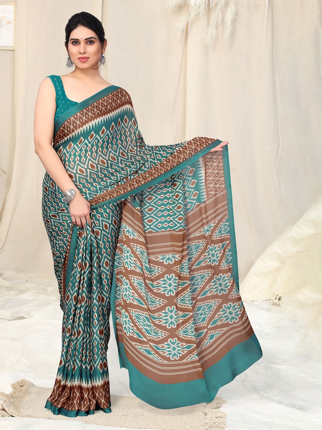 

KALINI Ethnic Motifs Printed Saree, Turquoise blue