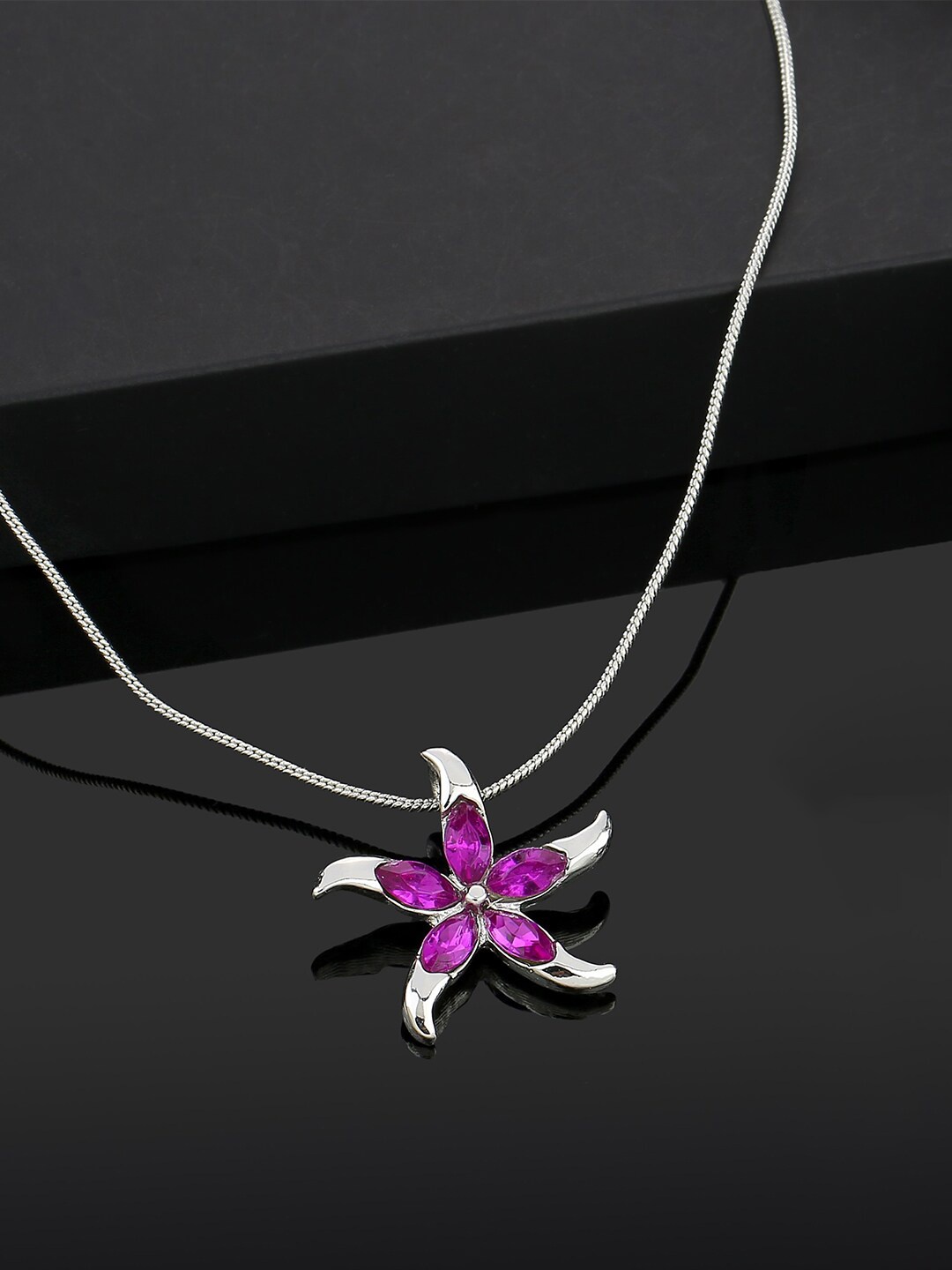 

Estele Rhodium-Plated Floral Necklace, Silver