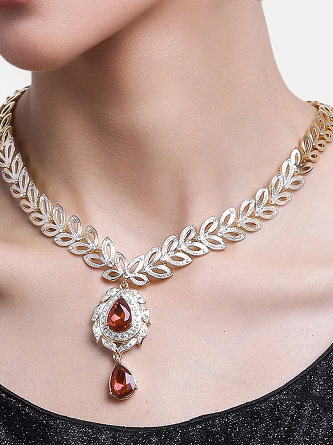 

Estele Gold-Plated Crystals Studded Necklace, Red