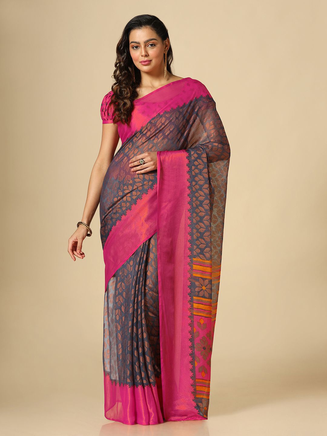 

Satrani Ethnic Motifs Printed Zari Brasso Saree, Grey