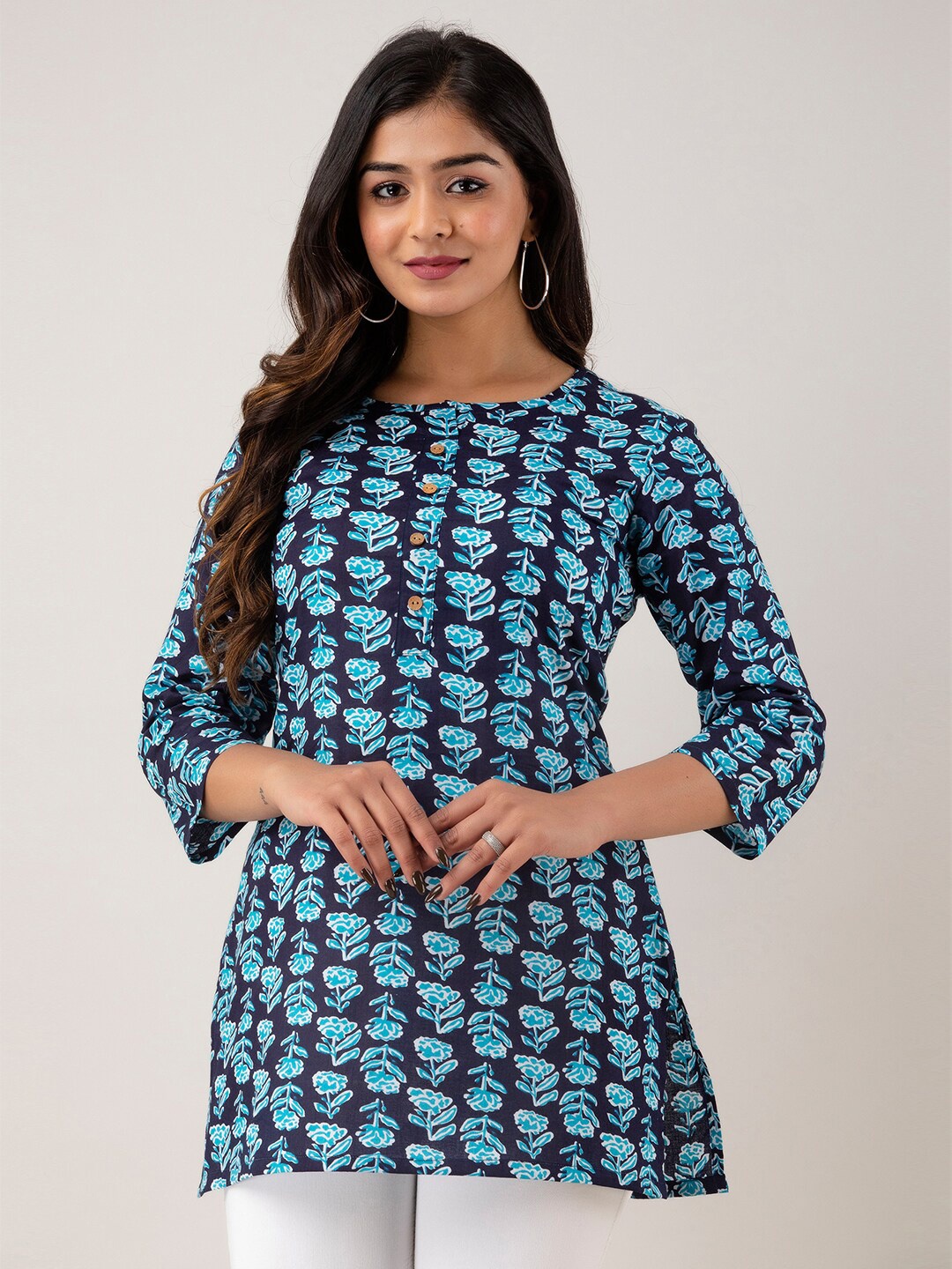 

FERANOID Ethnic Motifs Printed Pure Cotton Kurti, Blue