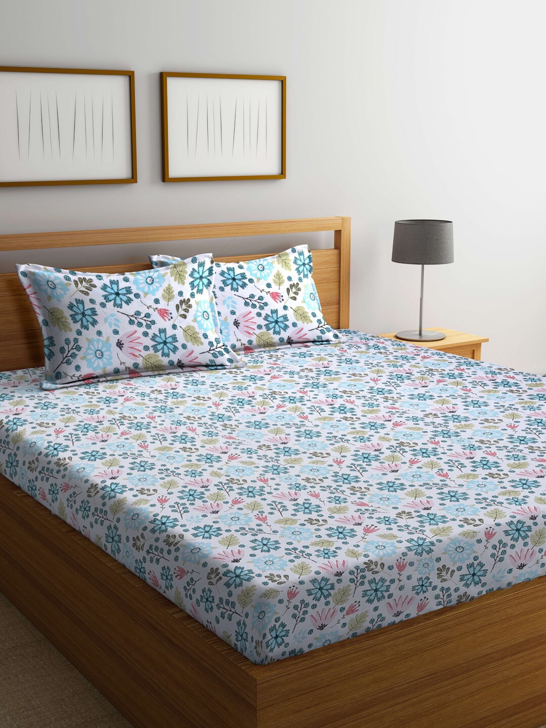 

BOMBAY DYEING Cardinal White & Blue Floral 120TC Flat Cotton King Bedsheet & Pillow Covers