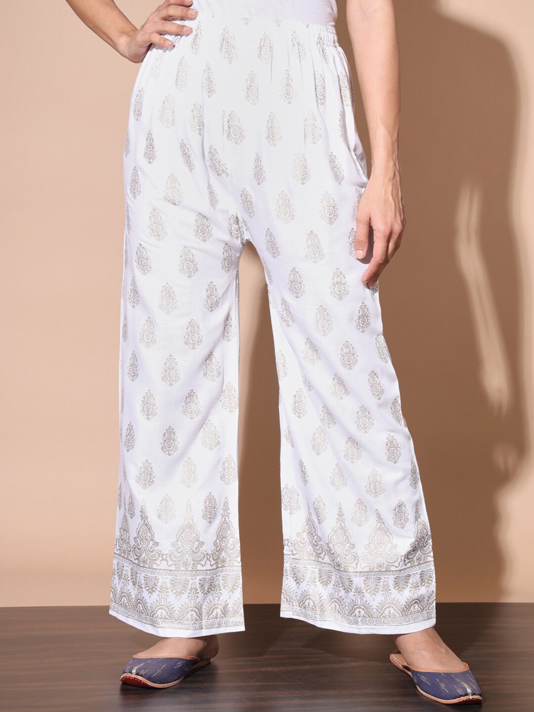 

BUY NEW TREND Women Ethnic Motifs Printed Knitted Ethnic Palazzos, White