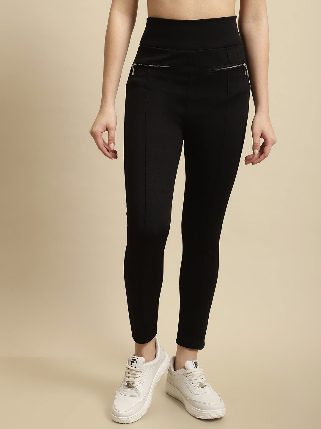 

TAG 7 Women Skinny Fit Ankle Length Jeggings, Black