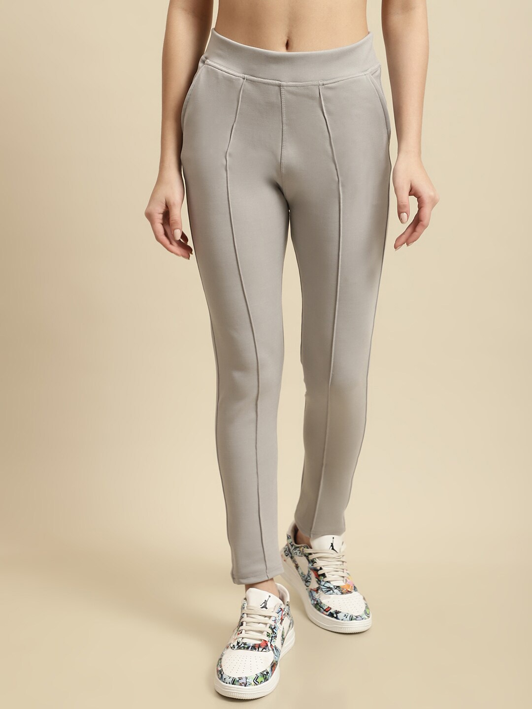 

TAG 7 Women Skinny Fit Ankle Length Jeggings, Grey