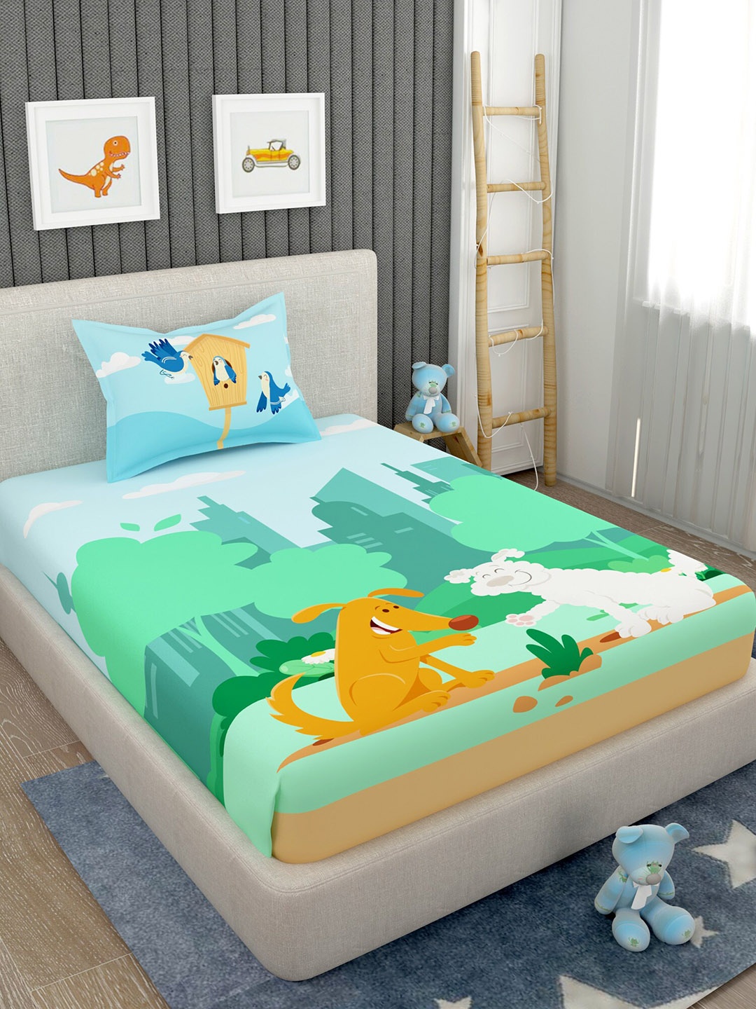 

EverHOME Green & White Conversational 160 TC Flat Cotton Single Bedsheet with Pillow Cover