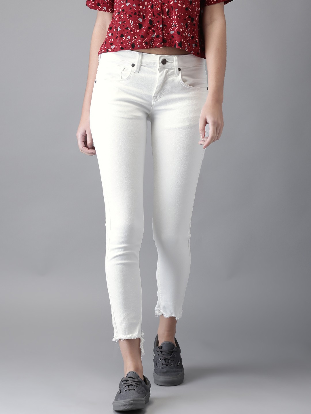 

HERE&NOW Women White Skinny Fit Mid-Rise Clean Look Stretchable Cropped Jeans