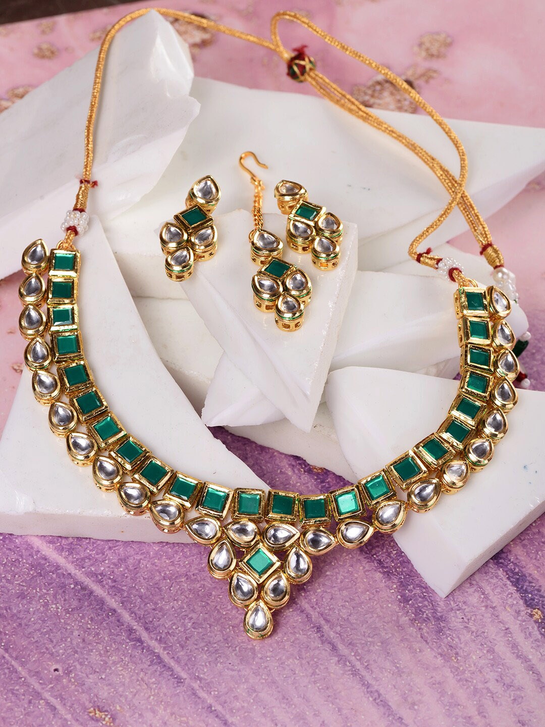 

Saraf RS Jewellery Gold-Plated Kundan-Studded Necklace and Earrings & with Maang Tika, Green