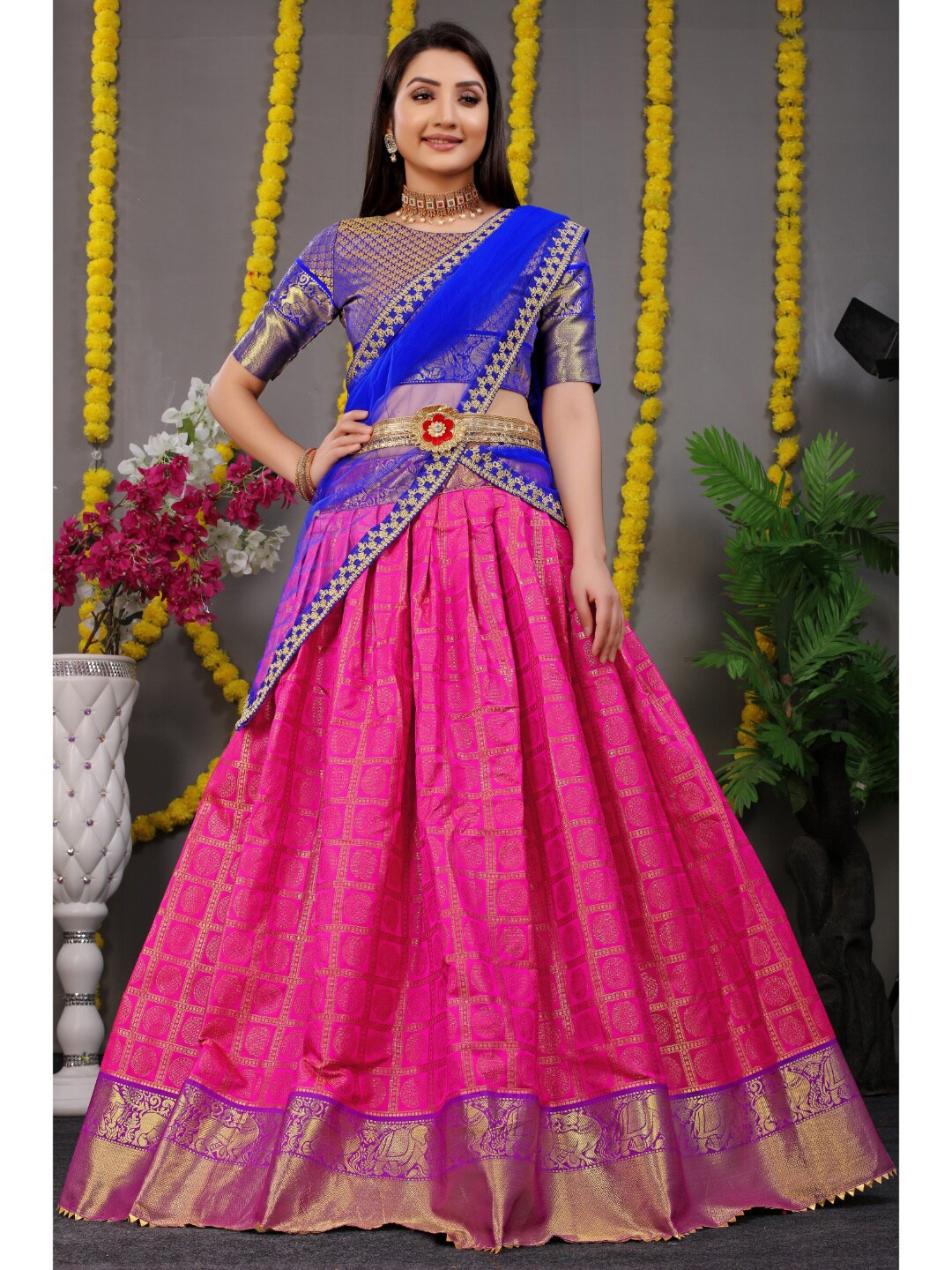

Angroop Woven Design Semi-Stitched Lehenga & Unstitched Blouse With Dupatta, Pink