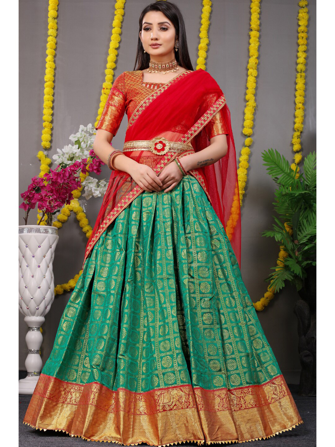 

Angroop Semi-Stitched Pure Silk Zari Lehenga & Unstitched Blouse With Dupatta, Green