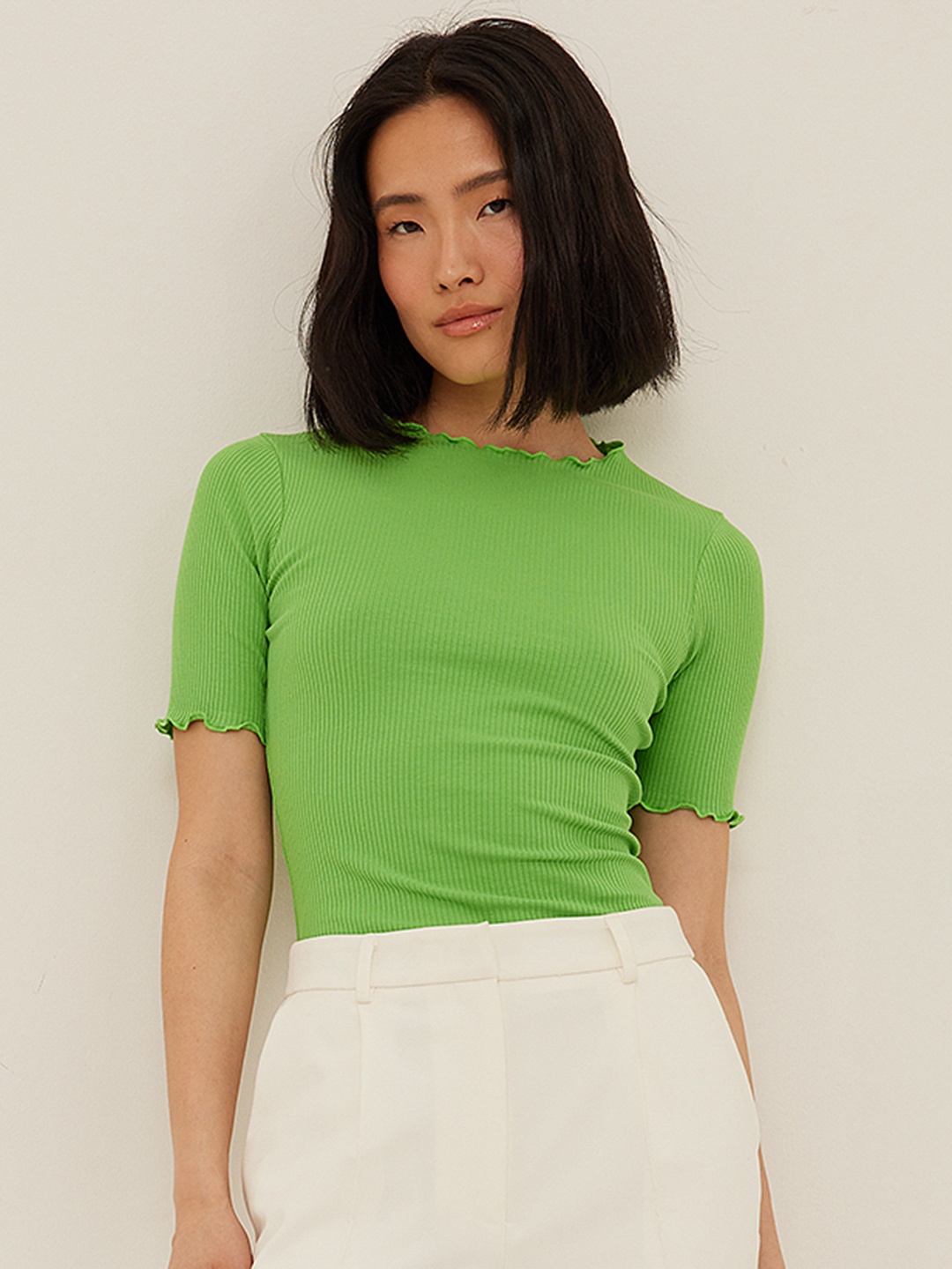 

NA-KD Ribbed Lettuce Edges Cotton Fitted Top, Green