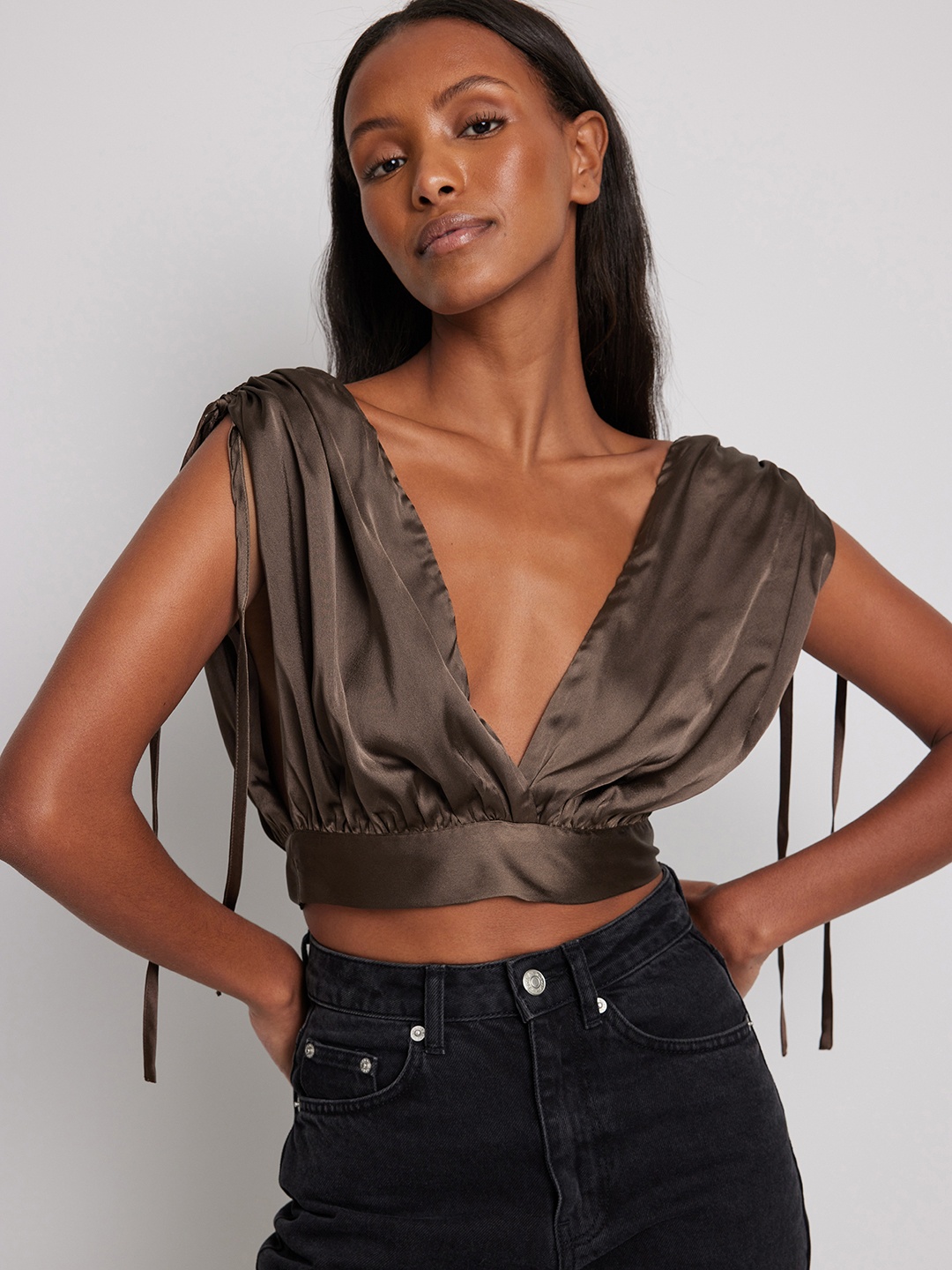 

NA-KD Satin Extended Sleeves Crop Top, Brown