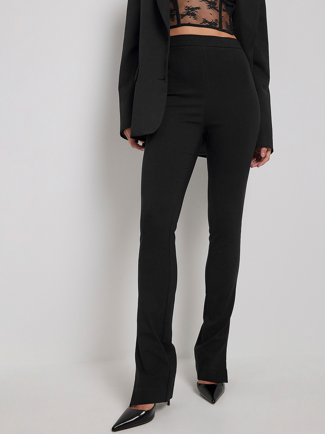 

NA-KD Women Skinny Fit Slit Trousers, Black