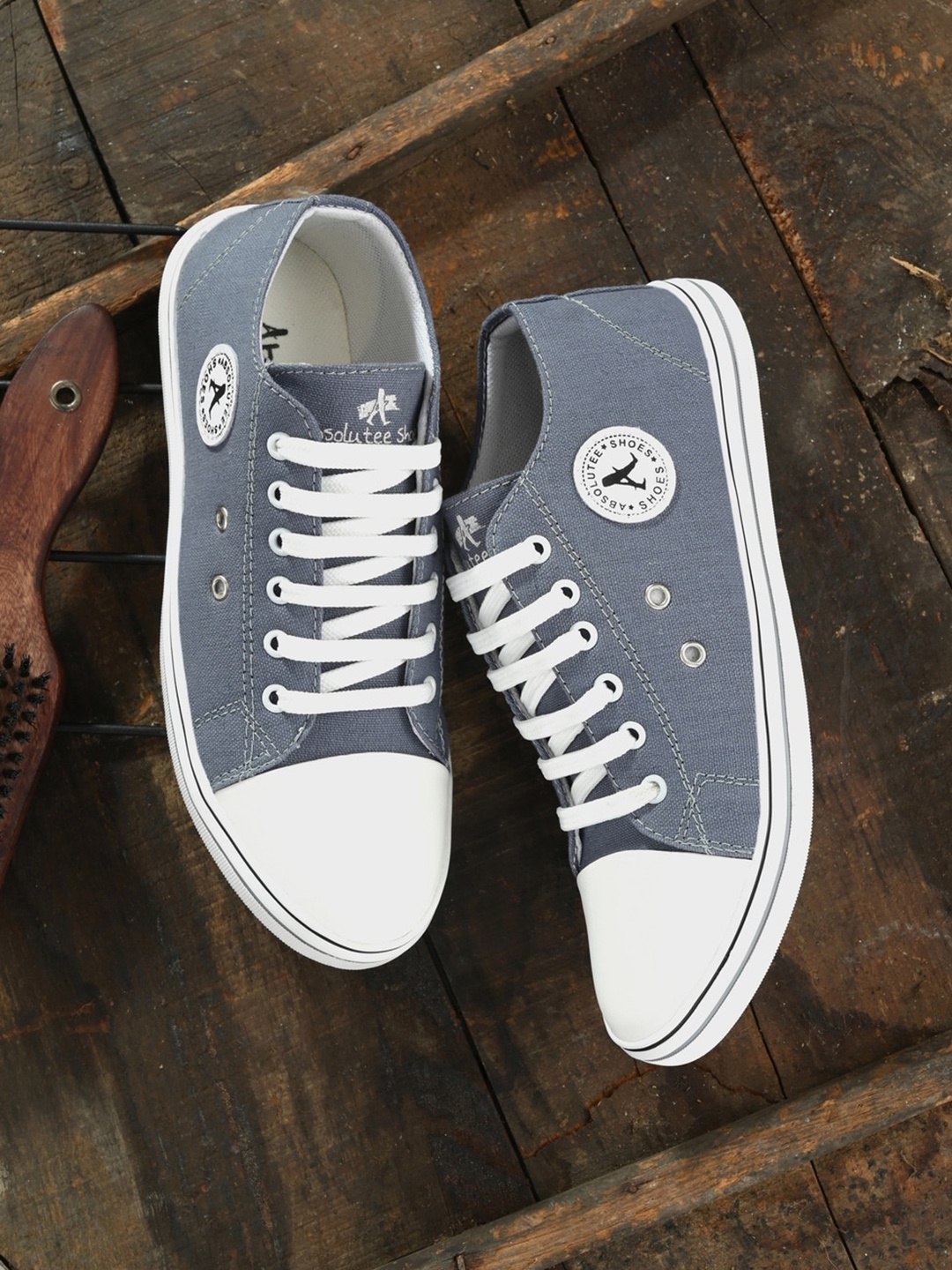 

Absolutee Shoes Men Colourblocked Sneakers, Grey