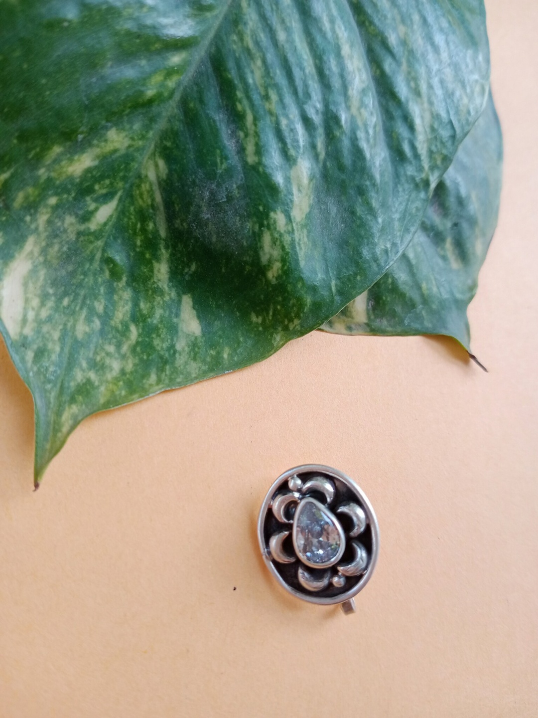 

FIROZA Alekhya CZ Stone-Studded Silver Clip-On Oxidized Nosepin