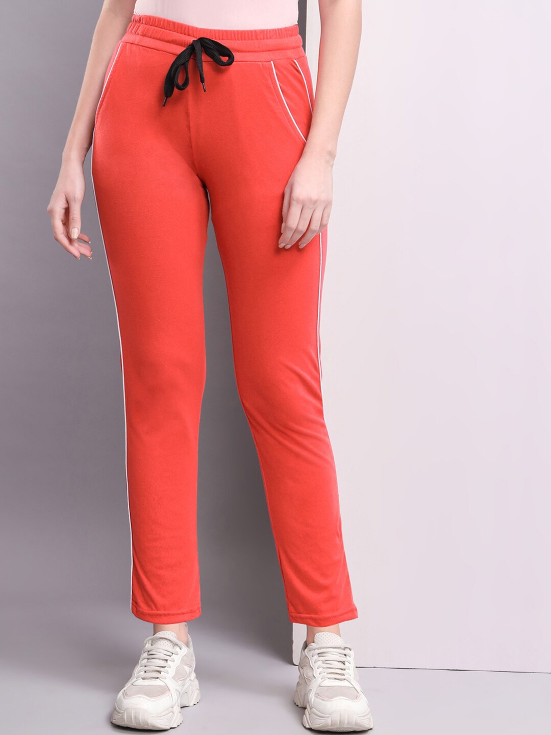 

Q-rious Women Pure Cotton Track Pant, Red