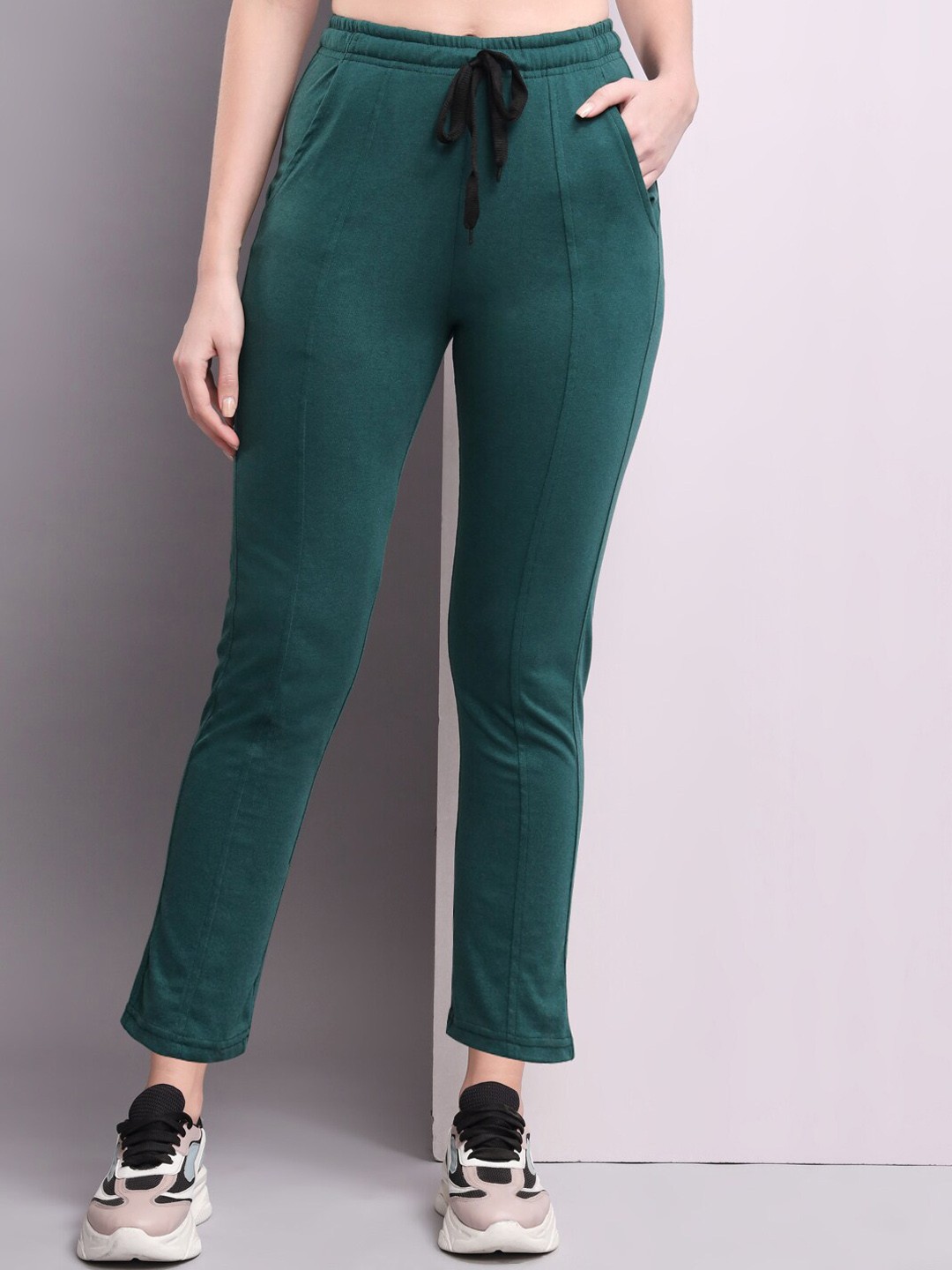 

Q-rious Women Pure Cotton Regular Fit Track Pants, Green