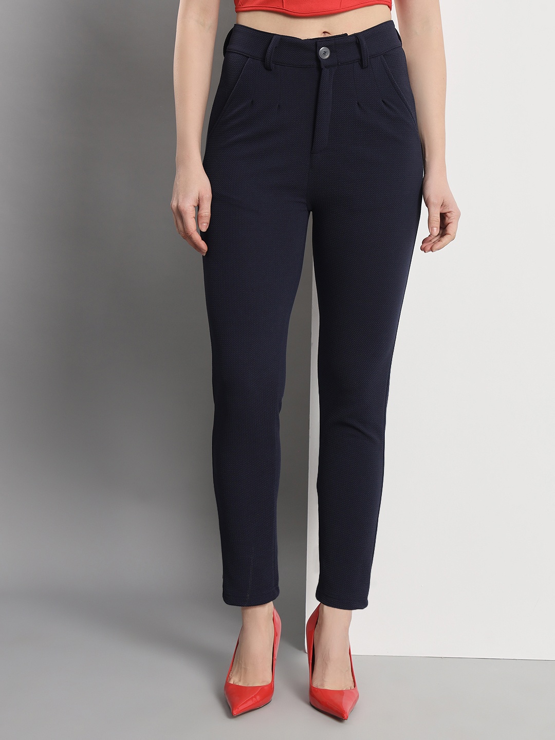 

Q-rious Women Mid-Rise Pleated Trousers, Navy blue