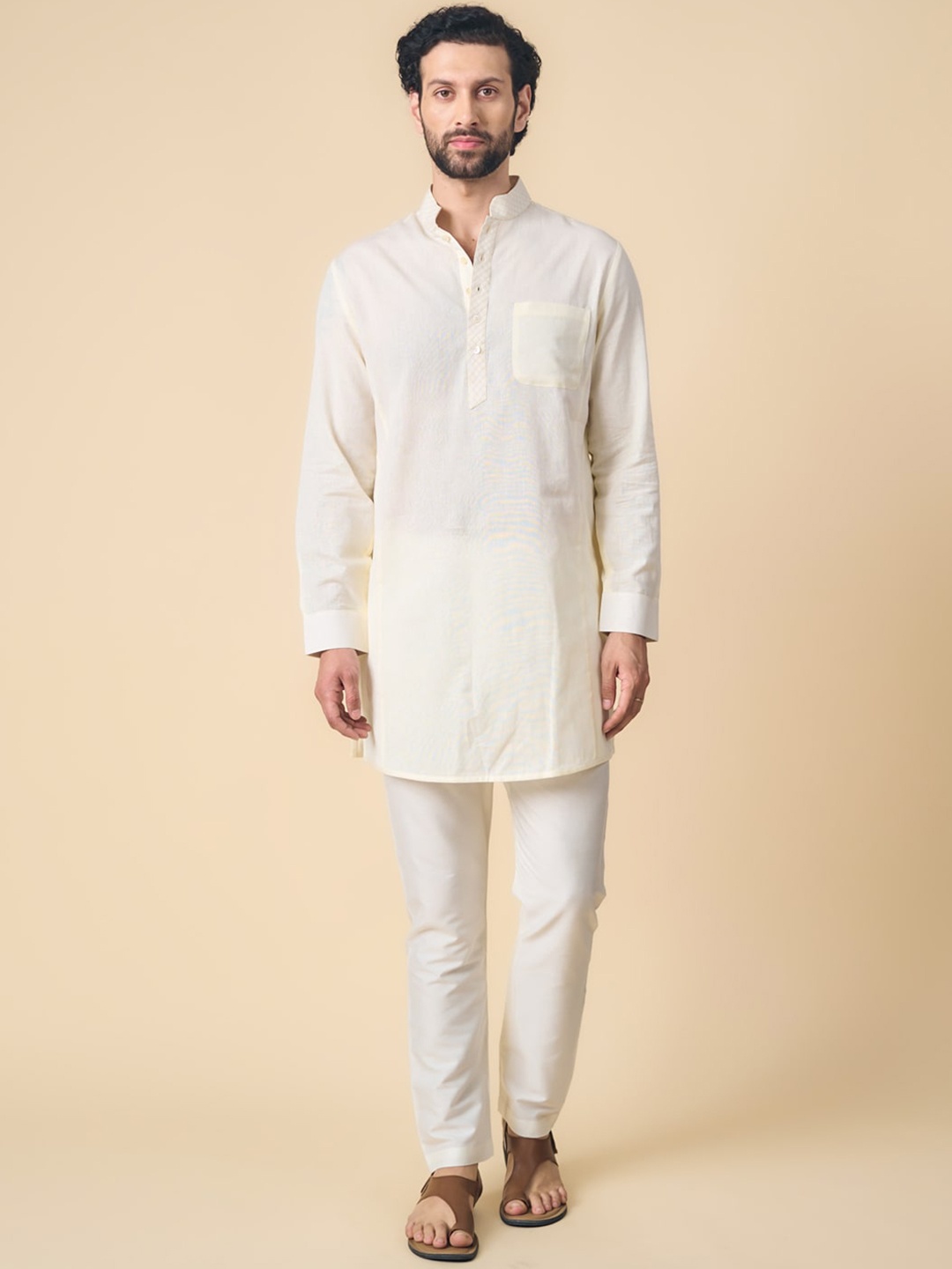

Tasva Men Mandarin Collar Cotton Panelled Kurta, Off white