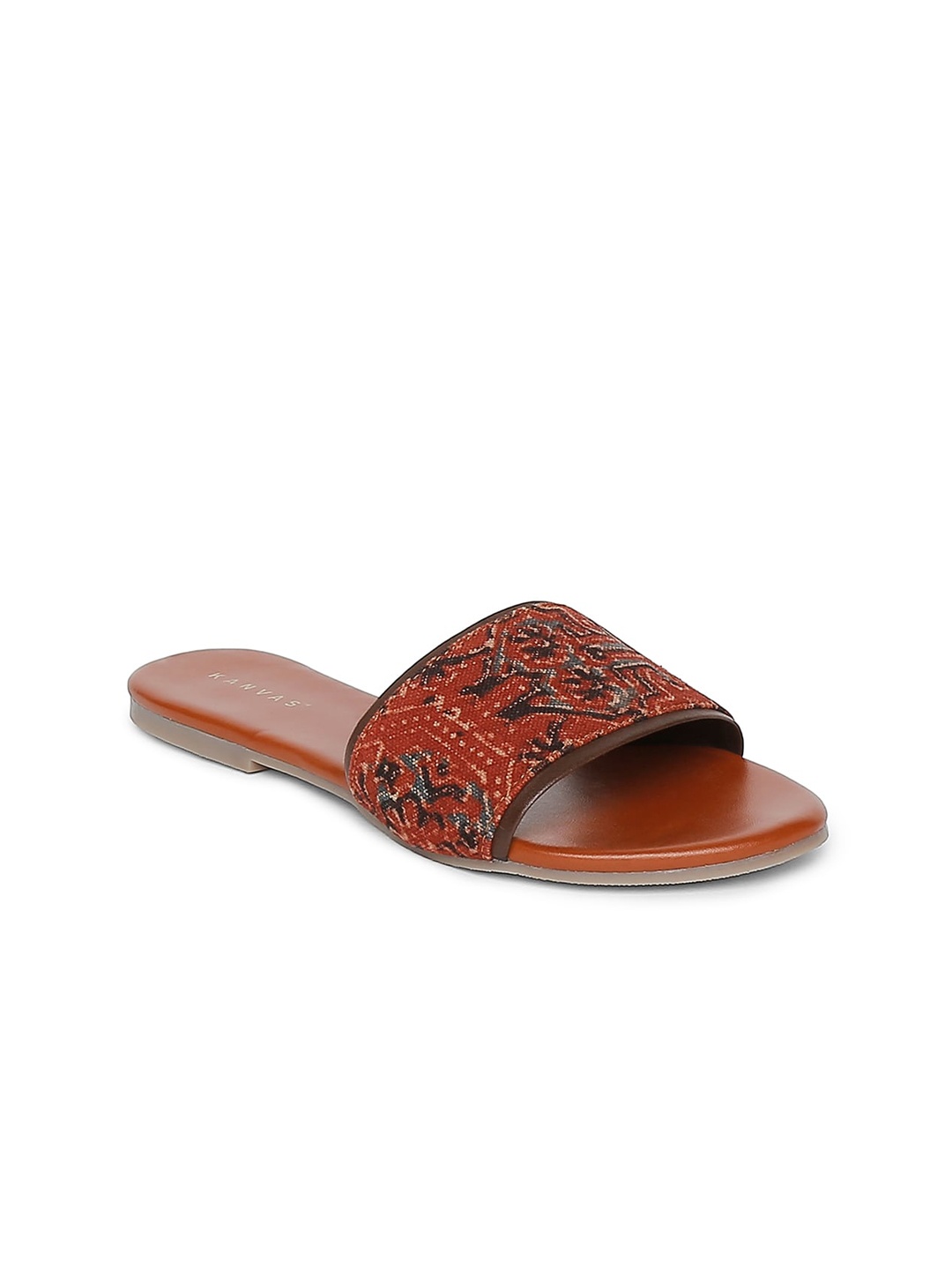 

Kanvas Women Printed Open Toe Slip-On Flats, Maroon