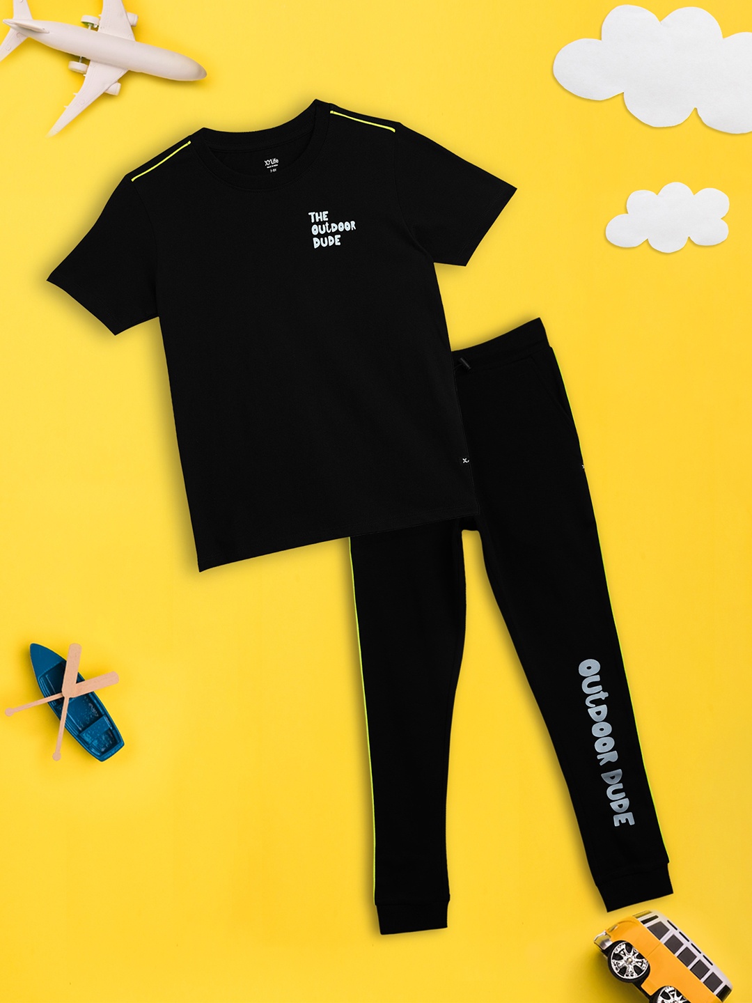 

XY Life Boys Printed T-shirt with Joggers Set, Black