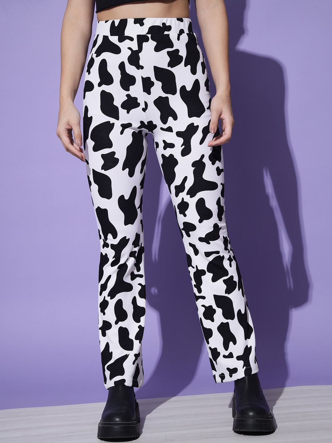 

Darzi Women Animal Printed Smart High-Rise Trousers, White